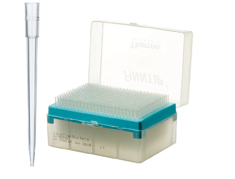 Końcówki_do_pipet_Finntip™_50(0,2-50 µl)-sterylne_pudełko_argenta